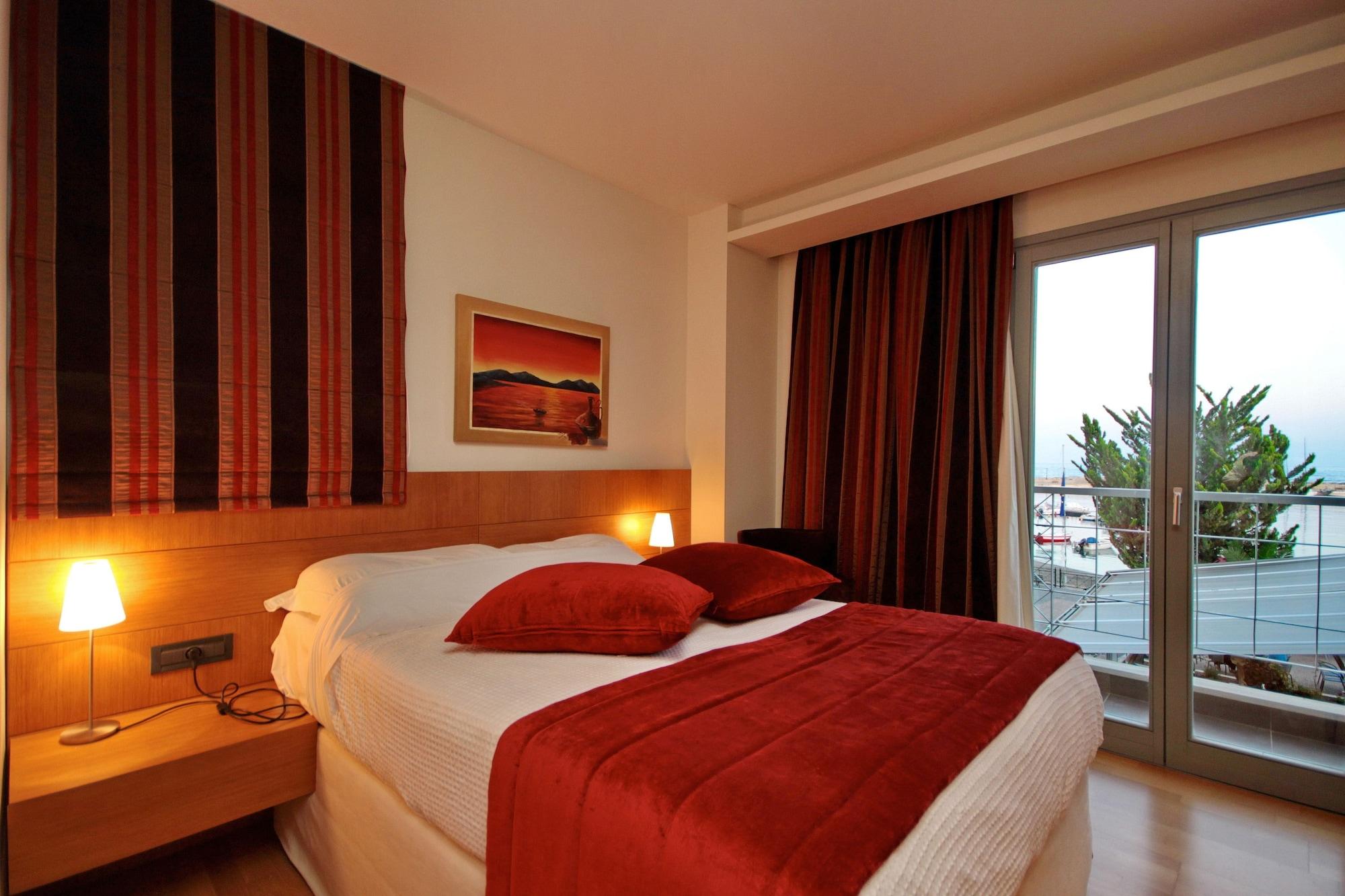 Astros Beach Boutique Hotel ปาราลีอออัสตรอช ภายนอก รูปภาพ
