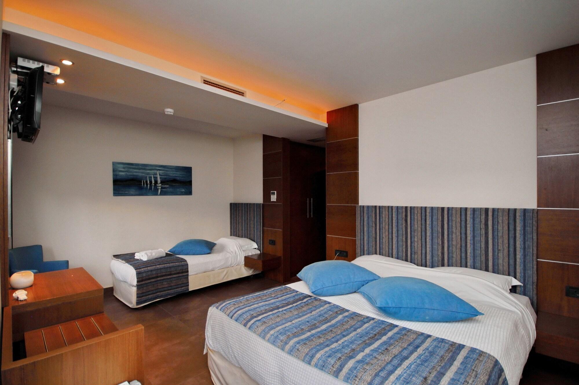 Astros Beach Boutique Hotel ปาราลีอออัสตรอช ภายนอก รูปภาพ