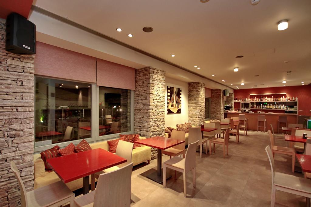 Astros Beach Boutique Hotel ปาราลีอออัสตรอช ภายนอก รูปภาพ